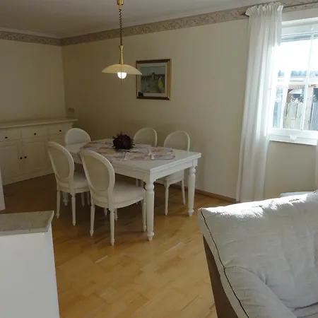 Semesterbostad Bella Casa *
