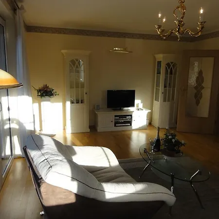 Bella Casa Binz